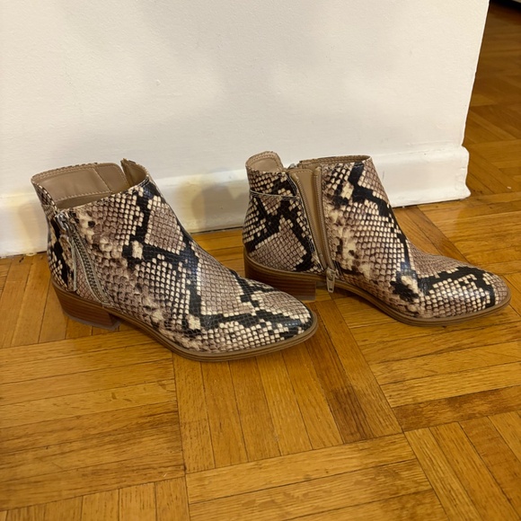 Snakeskin booties - Picture 3 of 6